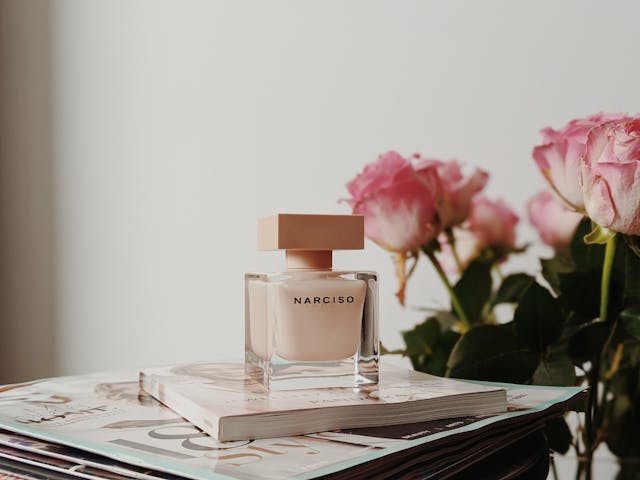 1715048694104851.jpg pexels-valeriiamiller-3910071.jpg