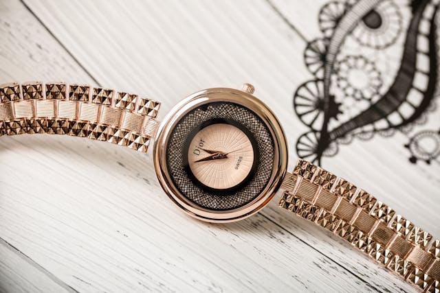 1715651732146667.jpg pexels-antonytrivet-9979244.jpg